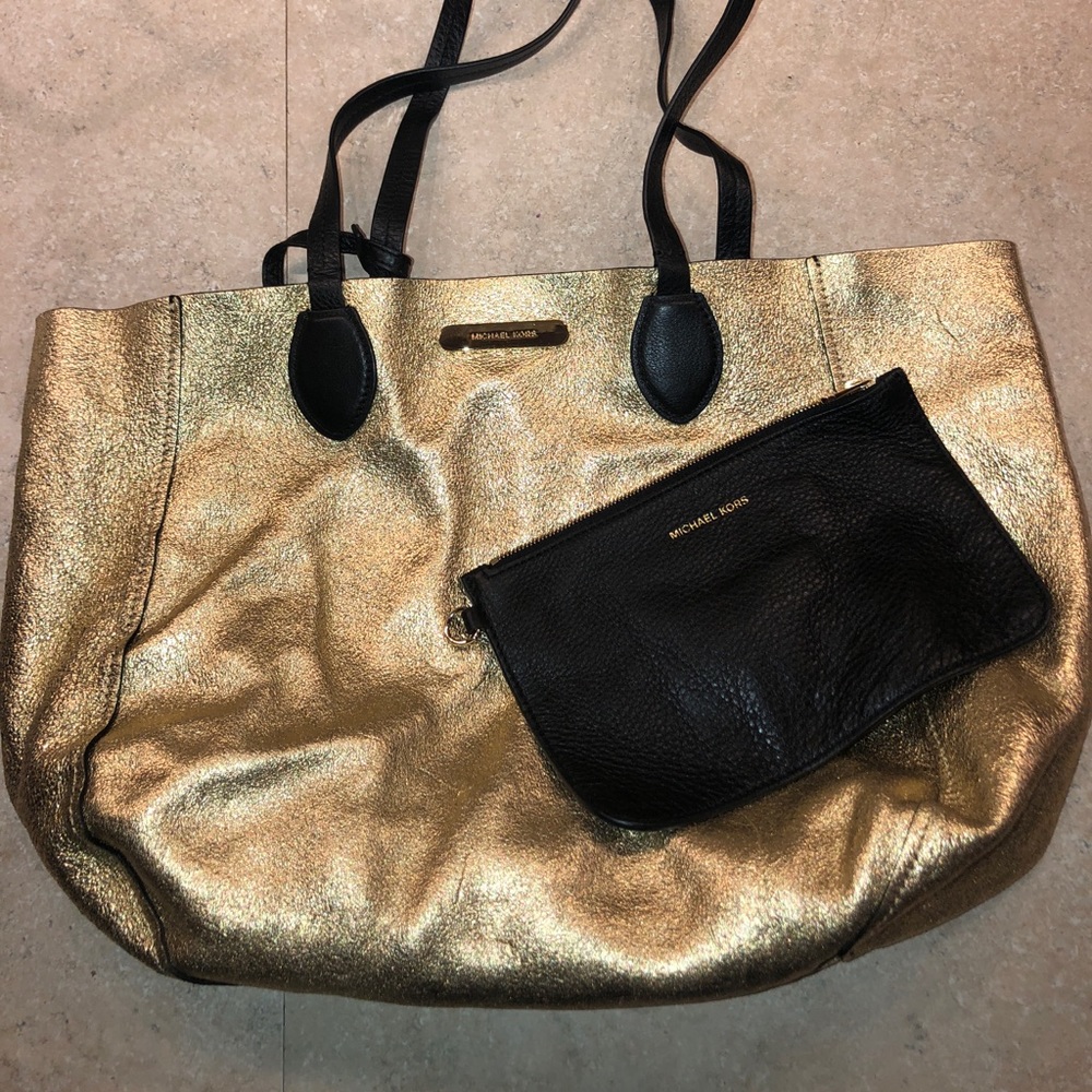 Micheal Kors REVERSIBLE Purse